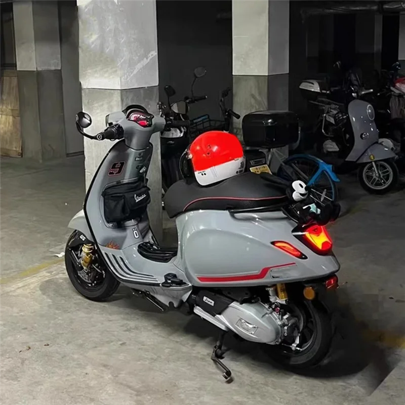 

AX94-For Vespa Primavera Sprint 125 150 2017-2023 Motorcycle Rear Passenger Foot Steps Footrest Pedals Accessories