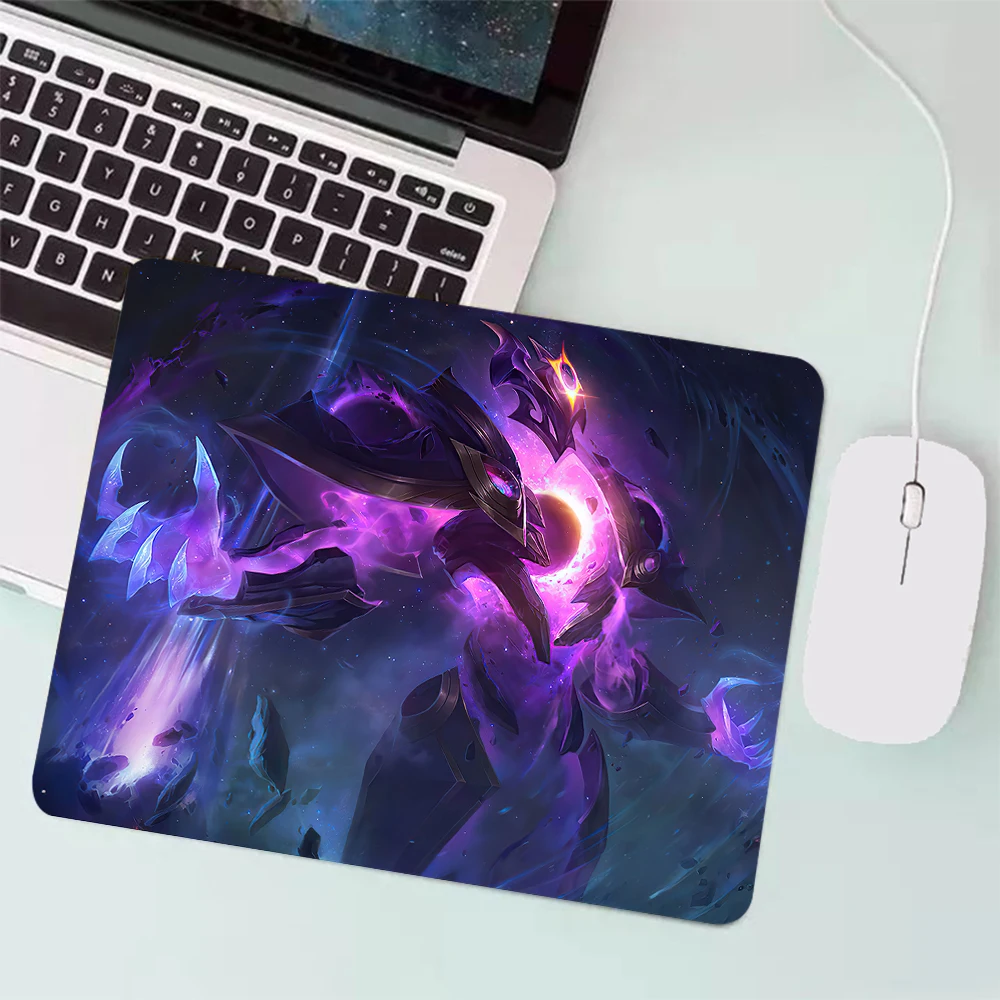 Tapis de souris de jeu League of ATIONS End Xerath Large, sous-souris d'ordinateur, PC Gamer, ordinateur portable, tapis de clavier, tapis de bureau, polymères