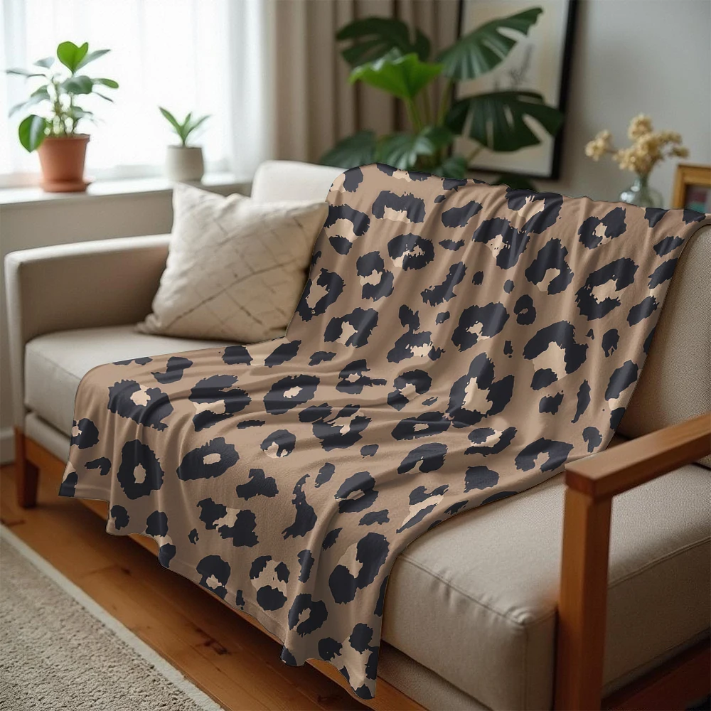 Khaki Base Classic Leopard Lightweight Microfiber Soft Christmas Fleece Blanket Warm Cozy Throw for Bed Sofa Office All Season