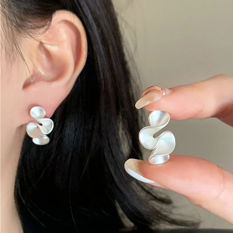 

925 Sterling Silver Charming 18K Gold Twisted Flower Stud Earring for Women Minimalist Personality Fine Jewelry Trendy Accessory