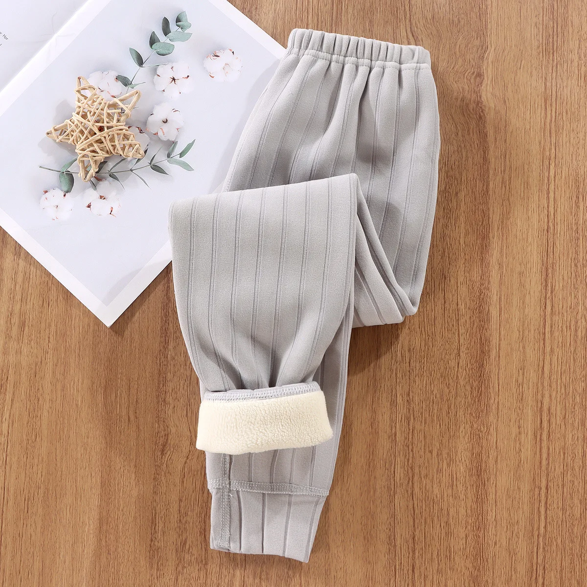 Childrens Autumn and Winter German Fleece Warm Pants for Boys and Girls with Thickened Fleece Base and Elastic Childrens Pants