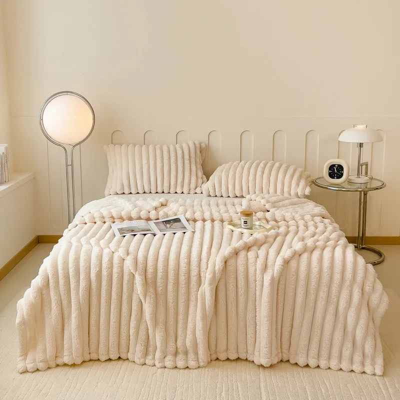 New Autumn Winter Artificial Rabbit Plush Blanket Warmth Comfortable Sofa Blankets Thickened Warm Multi-functional Throw Blanket
