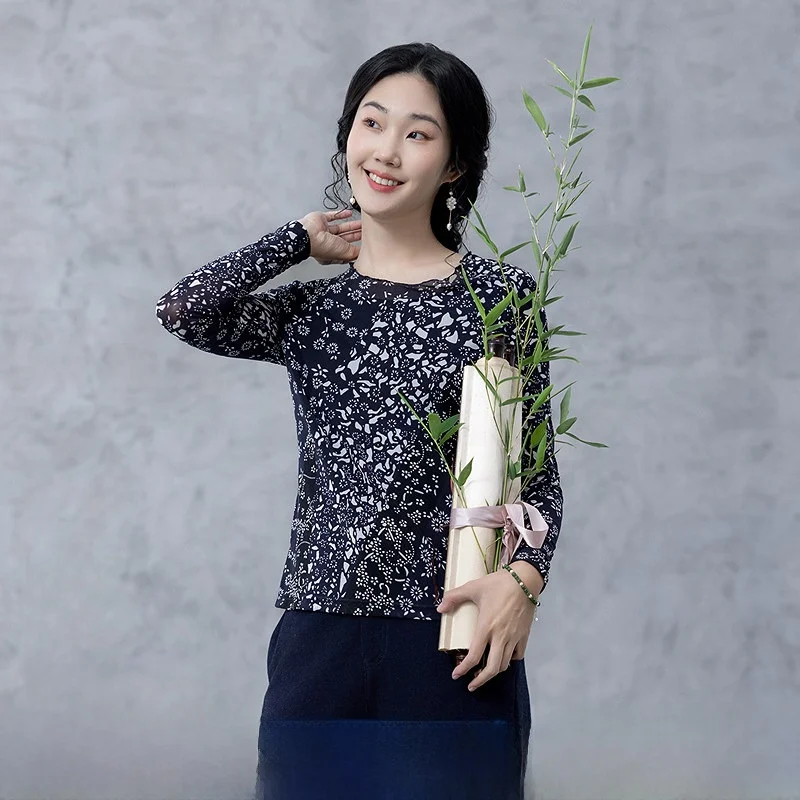 

Приталенная трикотажная футболка с длинным рукавом, новинка Весна-Лето 2025, с принтом «Жизнь на левом берегу», женская, для повседневной носки