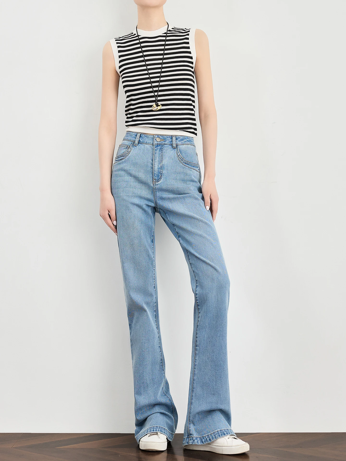 

TUMPUS High Waist Bell Bottom Jeans Women's Light Blue Silk Micro Flared Denim Pants Slimming Extended Leggings Casual Commute