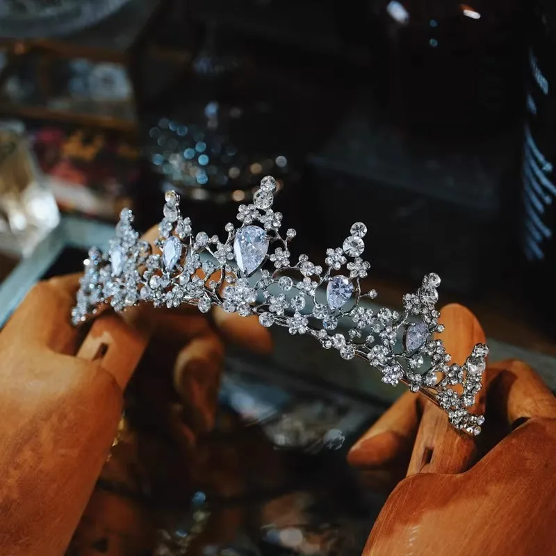 CC Bridal Crown Women Hair Accessories Engagement Headpiece Wedding Jewelry Flower Shape Crystal Diadem Shining Charm Gift FO003