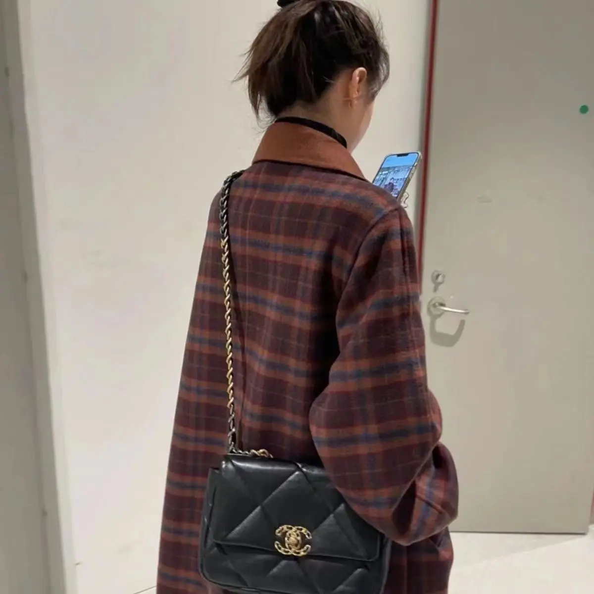 เสื้อโค้ทลายสก็อตขนสัตว์สองด้านสไตล์เรโทรสำหรับผู้หญิง ฤดูใบไม้ร่วงและฤดูหนาว สไตล์ใหม่แบบเฮปเบิร์น ความยาวปานกลาง