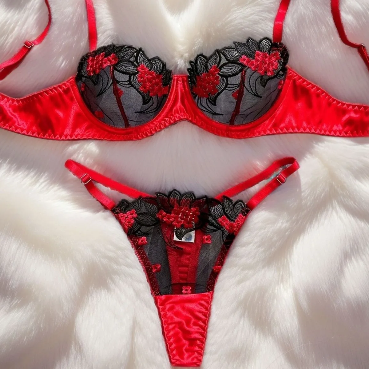 مثير سلسلة نسائية الدانتيل شاش شفاف مجموعة الملابس الداخلية السيدات تنفس الحميمة الشبقية 3 قطعة مع الأربطة