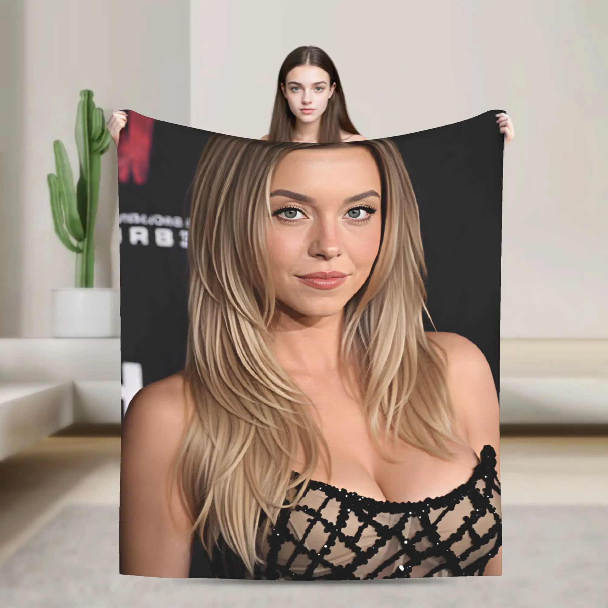 Sydney Sweeneys  Warm Blanket  Students Plush Bedding Throws Funny Couch Bed Flannel Bedspread Sofa Bed Cover
