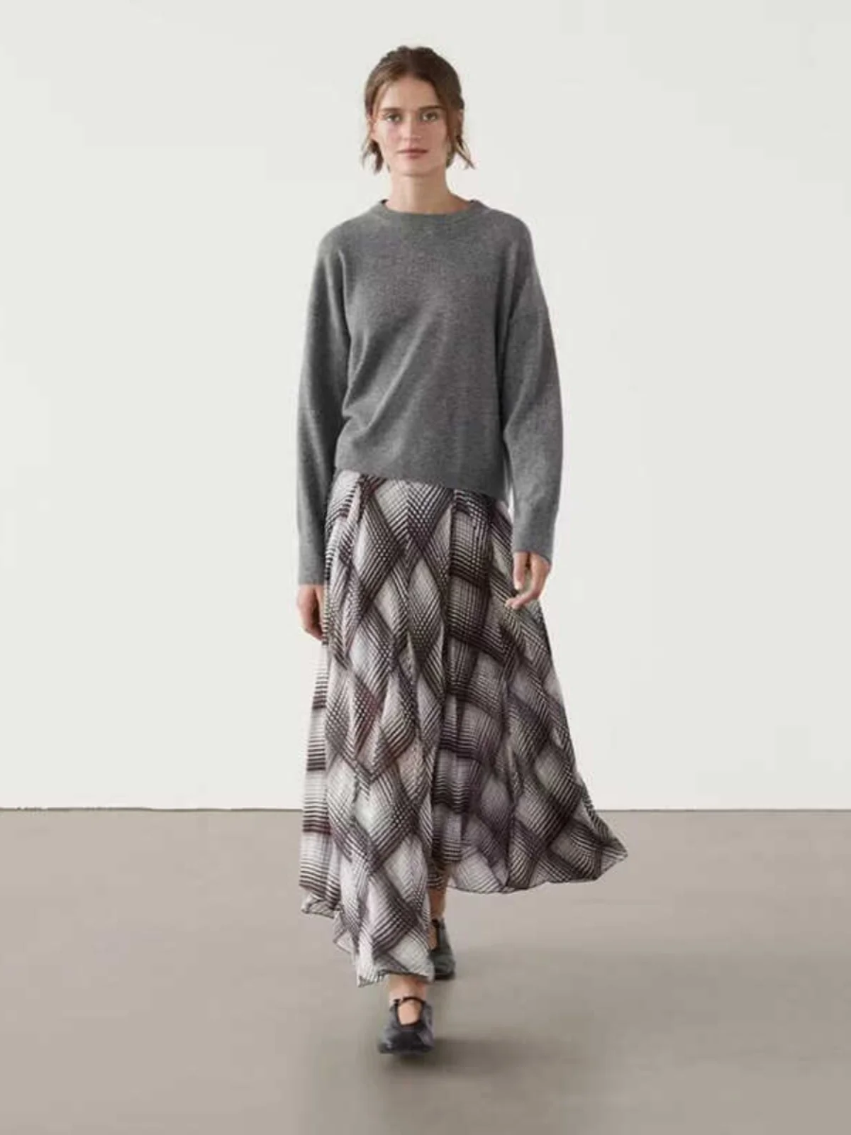 Künstlerischer, lässiger, karierter F-Rock für Damen, Frühling und Sommer, Neuankömmling, drapiert, lockere Passform, Glocken-Bot-Rock, Ci-Pendlerfreundlich