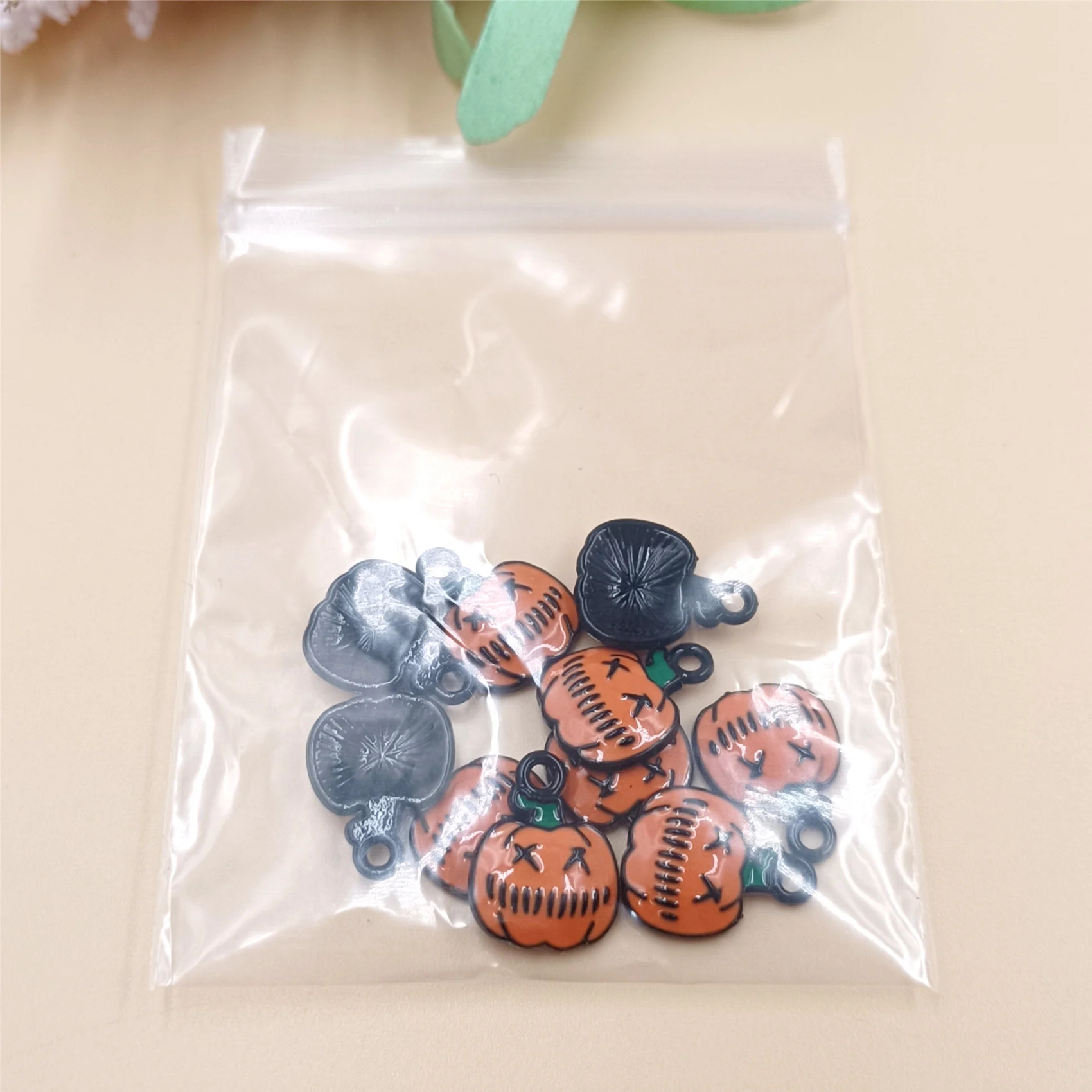 Pendentif goutte à goutte en alliage de fantôme de Aliments d'Halloween, boucles d'oreilles bricolage, porte-clés, accessoires conseillers faits à la main, 10 pièces/sac