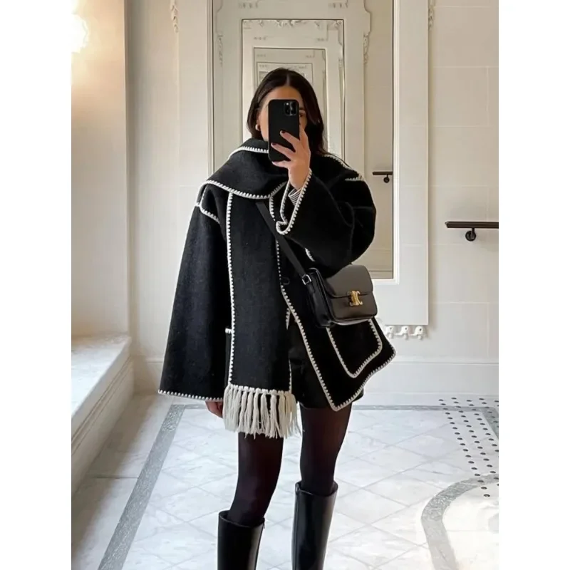 

2023 Autumn and Winter Loose Women's Coat with Scarf Long Sleeve Pocket Single-breasted Women's Woolen Coat Tassel Street Jacket