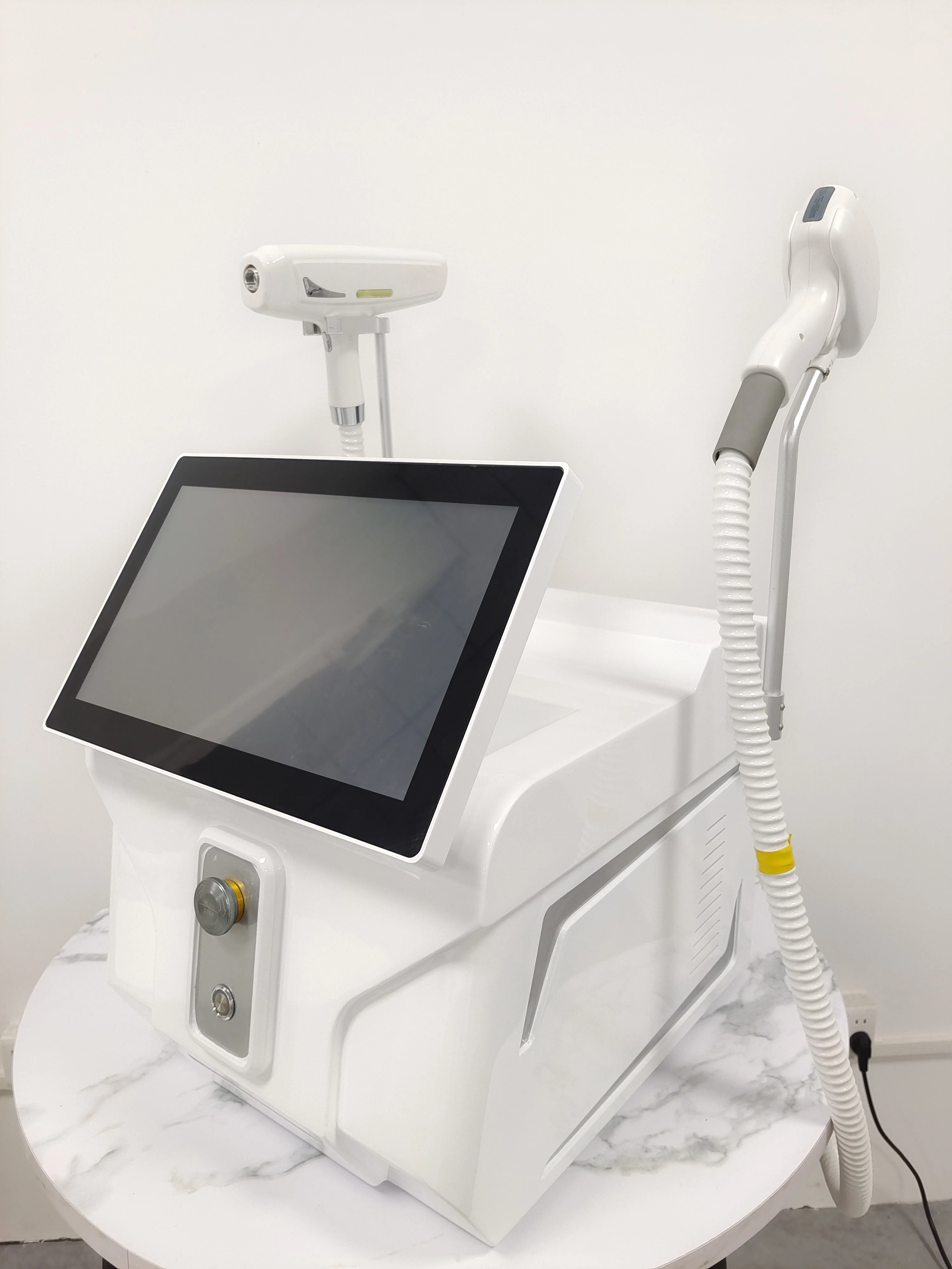 

Лазерный аппарат 2026 4000 Вт, пикосекундный, высокомощный, 4-волновой, для безболезненного и перманентного удаления волос и татуировок, профессиональный диодный лазер FAC