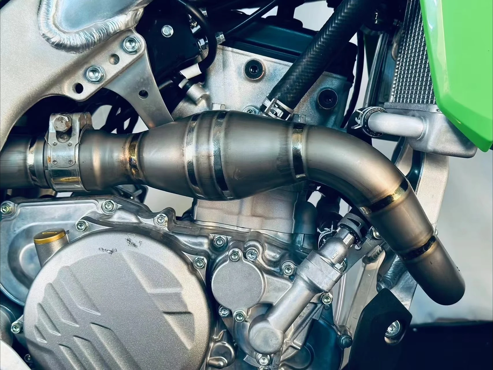 

Factory Sell High Performance Stainless Titanium Motorcycle Exhaust System Exhaust Muffler Exhaust Pipe for Kawasaki KX250F 2025