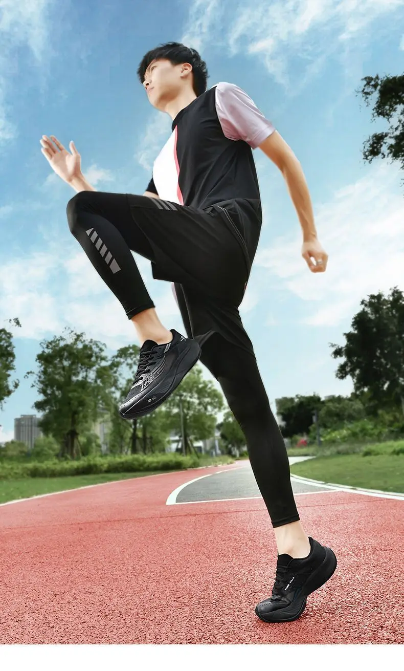 Fashion sneakers men's casual sneakers women's are lightweight and breathable.
