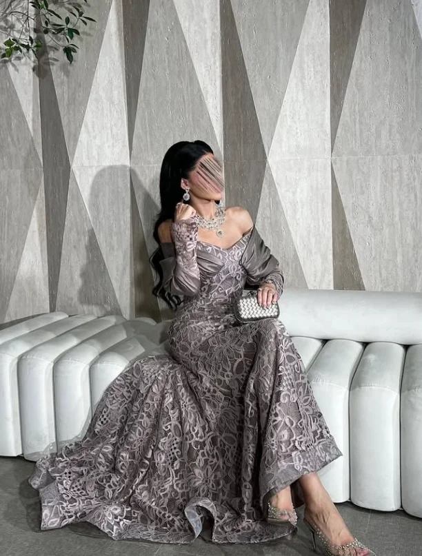 تخصيص جودة عالية الخامس الرقبة طول الأرض التجاعيد يزين ثلاثة أرباع قبالة الكتف Vestido Para Festa De Formatura De Luxo