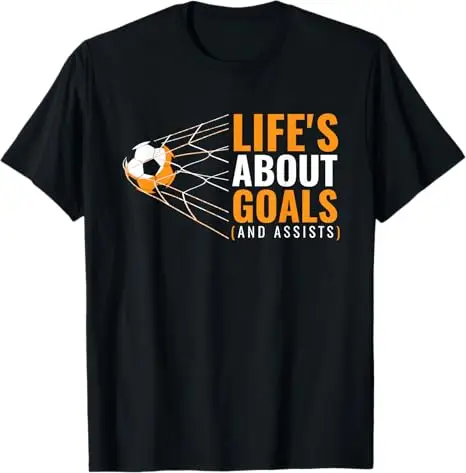 Das Leben besteht aus Toren und Vorlagen. Lustiges Zitat. Fußball-T-Shirt für Jugendliche. Y2k. Cooles Fußball-T-Shirt mit Fußballball-Grafik. Fußballspieler-Spruch-T-Shirt. Neuheit. – Detail 3
