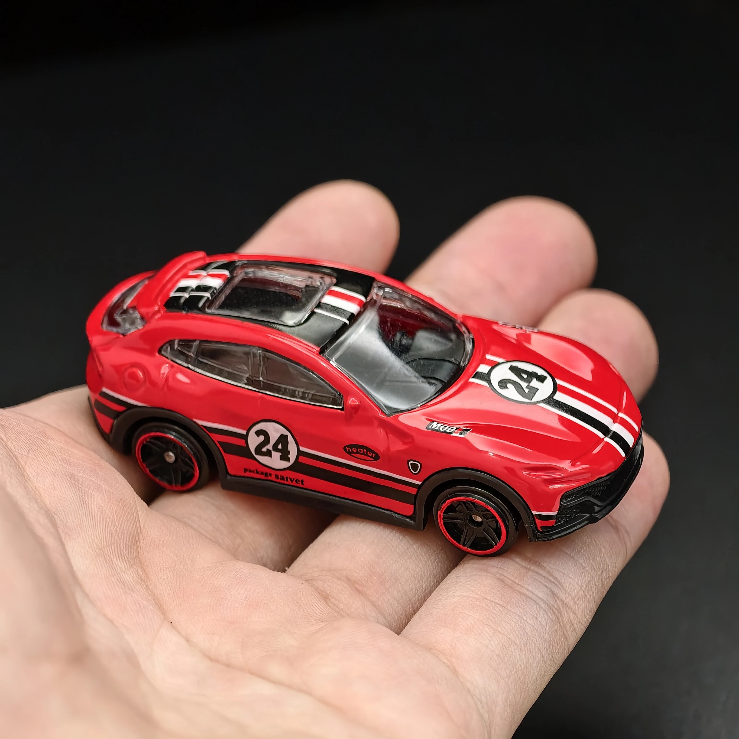 1/64 Metal Diecast Racing Car Model Miniature Toy Vehicle Scale Replica Collectible Ornament for Auto Collection Display