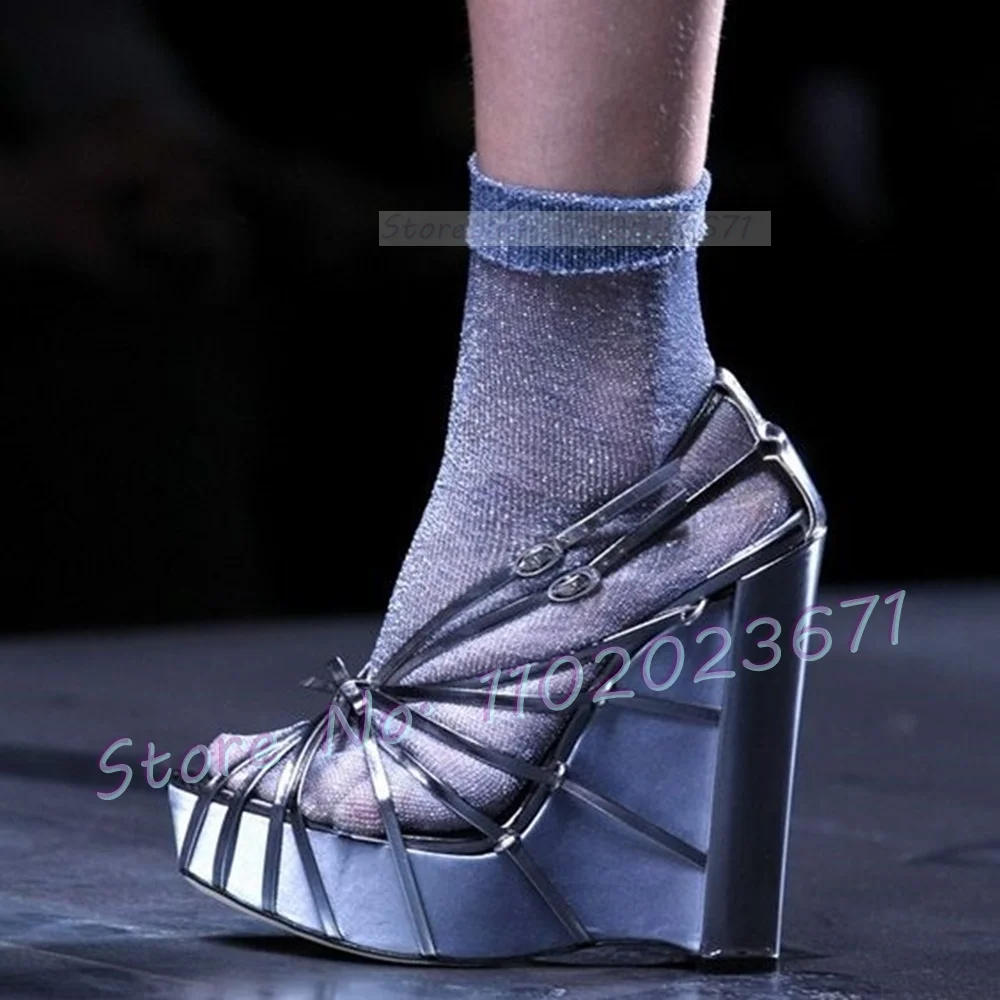 

Patent Cross Tied Wedge Sandals Women Runway Platform Gladiator Shiny Shoes Sexy Nightclub Casual 2023 Summer Luxury New Shoes