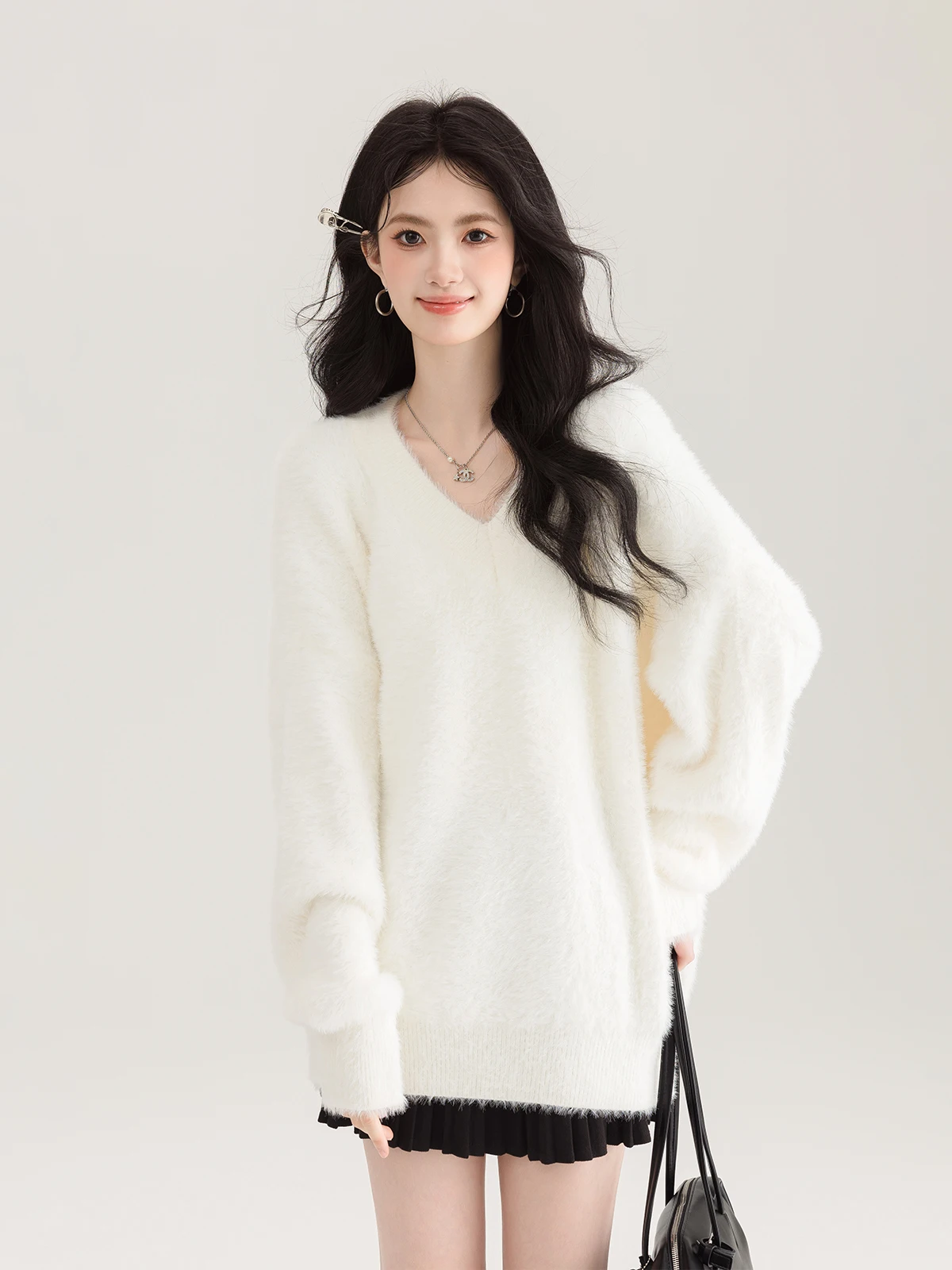 

Soft Thiened Knitted Sweater Women's V-ne Winter Faion Small Size Ele Gentle Slimming White Color Commute Sle Loo...