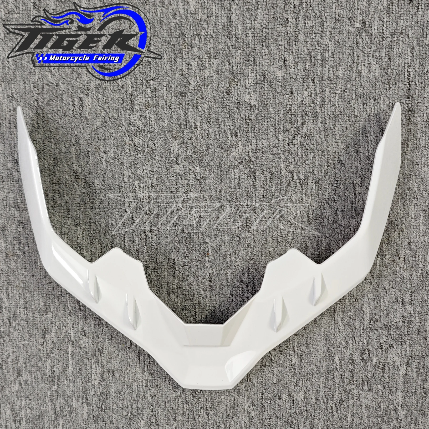 For SUZUKI 1300 2019 2020 2021 ABS carbon painted Motorcycle fuel tank protective cover moto fuel tank side guard block