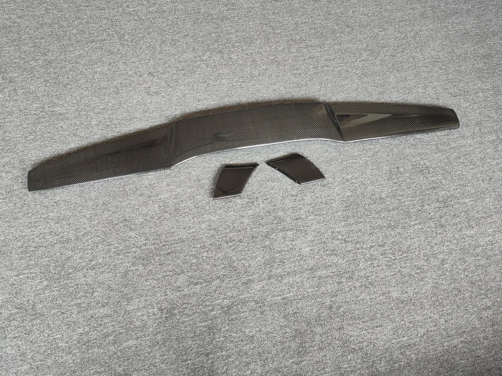 GT Style High Quality Carbon Fiber Rear Spoiler Body Kit Italian Special Edition Wings for 458