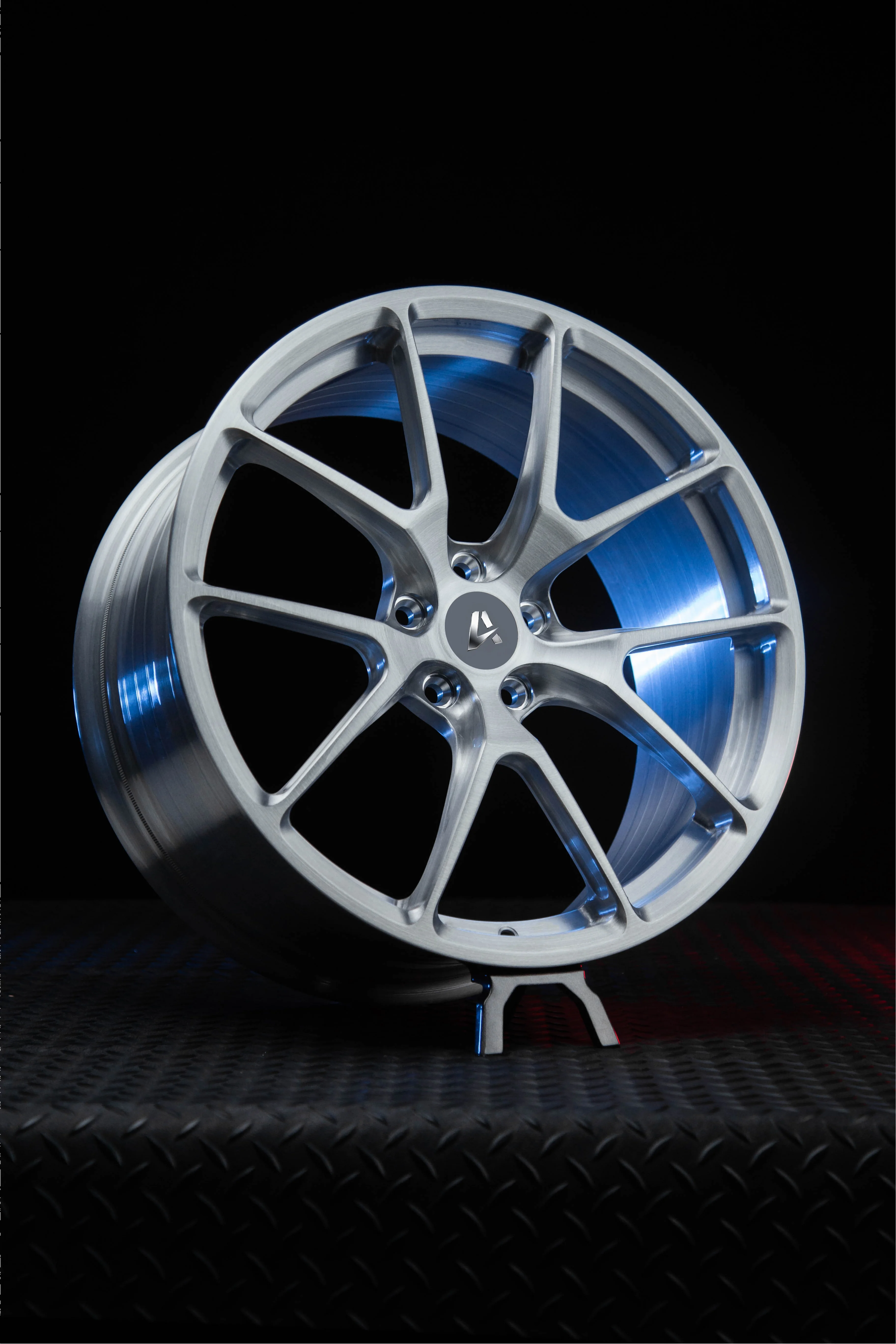 16-17 Inch Premium Custom Forged Alloy Wheels High Strength Lightweight Fully Customizable Auto Modification Rims