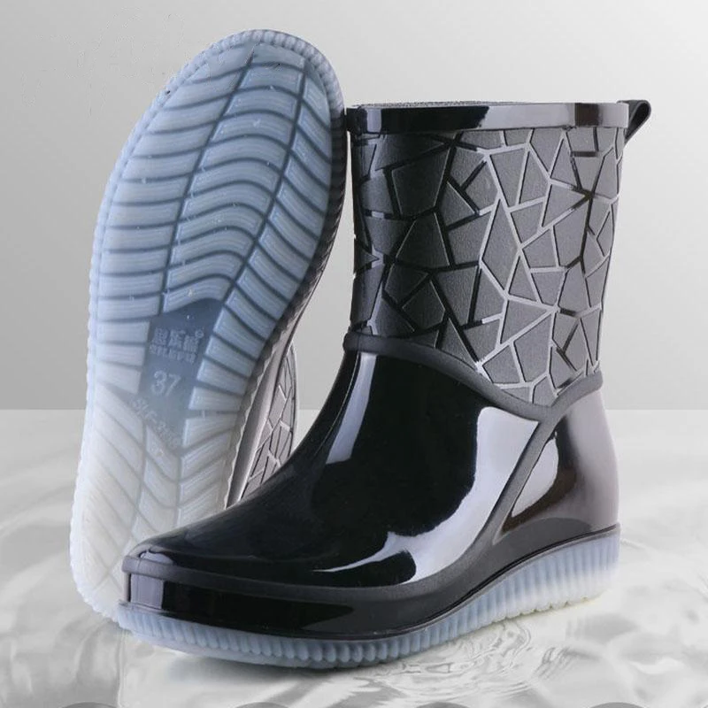 Rain Boots Women Waterproof Kitchen Car Wash Work Non-slip Mid-Calf Water Boots Antiskid Wear-Resistant Thickened Women Shoes