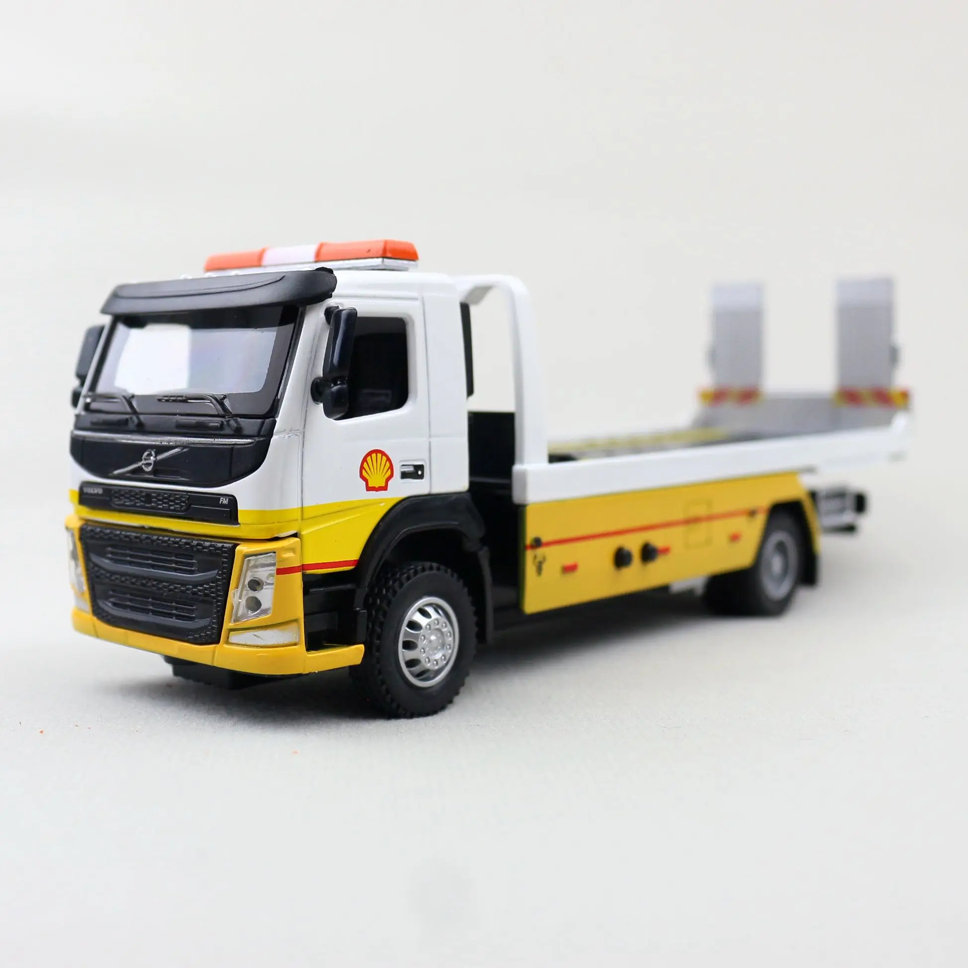 Volvo carro reboque reboque plataforma caminhão brinquedo, modelo de veículo diecast, puxar para trás, som e luz, coleção educacional, presente para