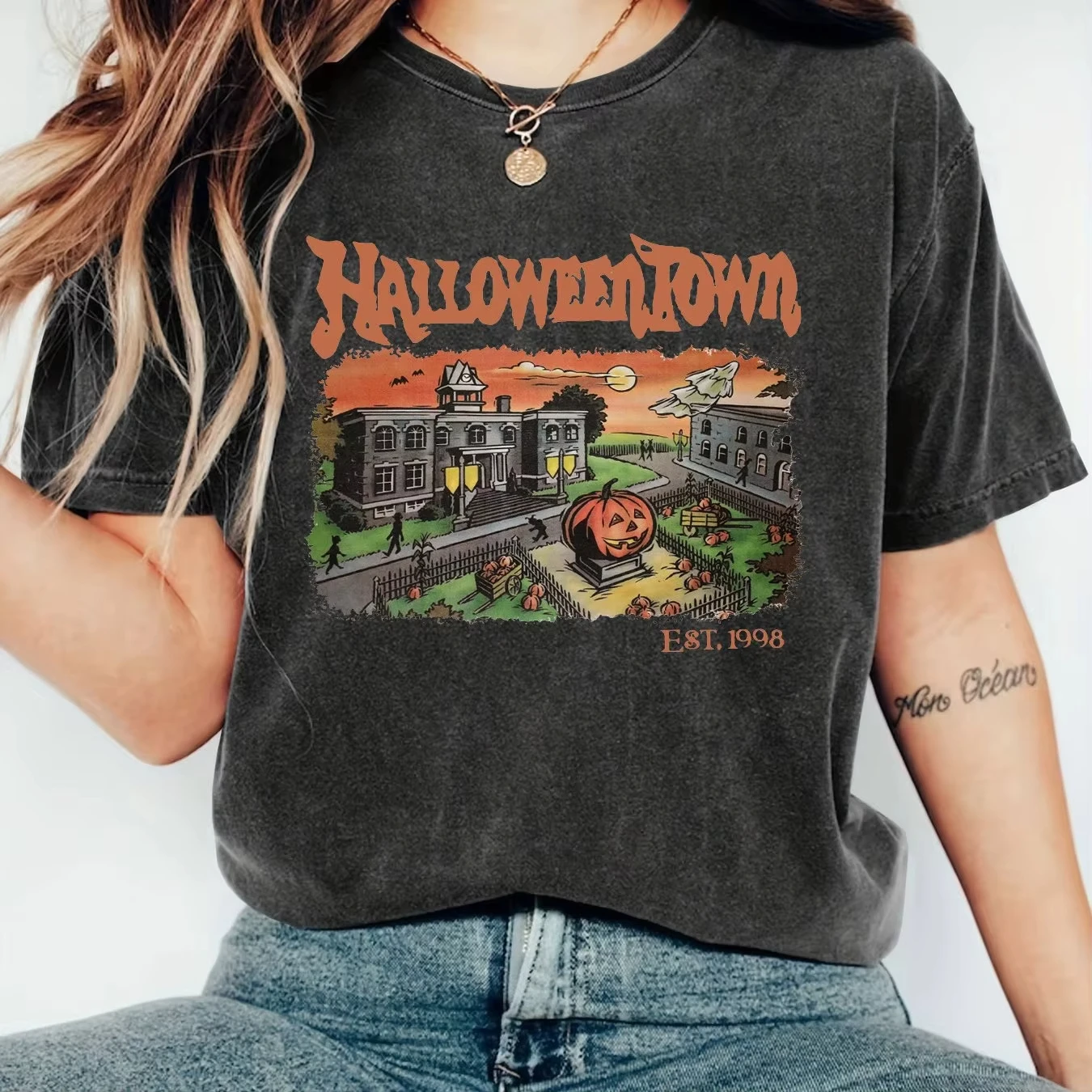 Halloween Town 1998 Retro Pattern T-shirt Pumpkin Bat Ghost House Short Sleeve Four Seasons Suitable Unisex Style
