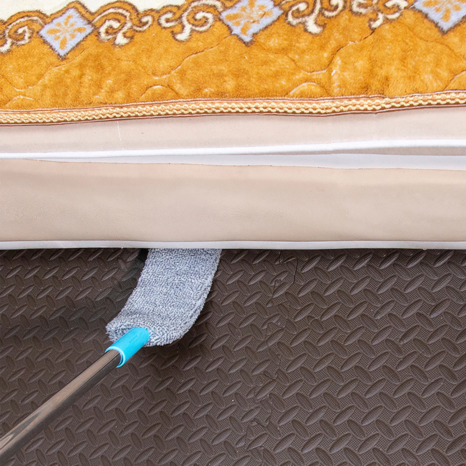 Gaps Dust Mop Microfiber Under Furniture & Appliance Mop with Extendable Stainless Steel Rod Wet and Dry Cleaning Tools