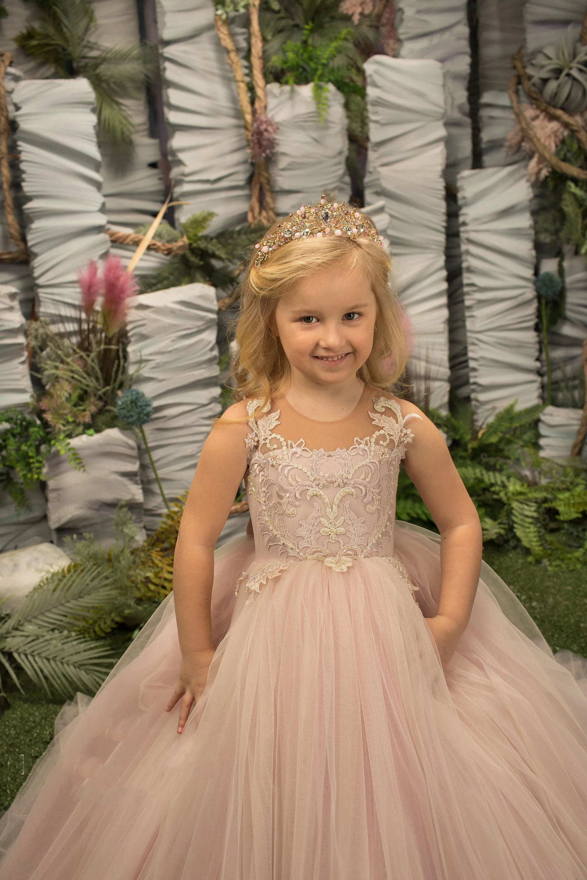 Flower Girl Dress for Wedding Sleeveless Lace Tulle Puffy Applique Bow Customized Kids Birthday Party First Communion Ball Gowns