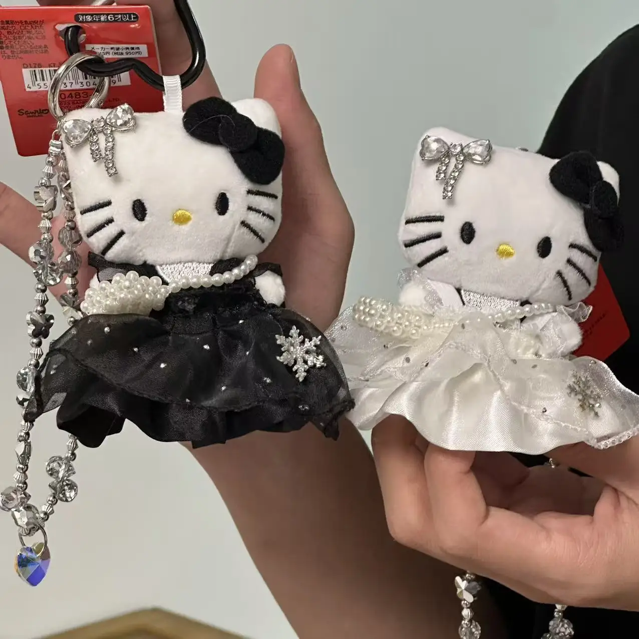 オリジナルブライダルハローキティパフィースカートハンドバッグチャームぬいぐるみかわいい漫画バックパックペンダント女の子クリスマスの日の誕生日プレゼント