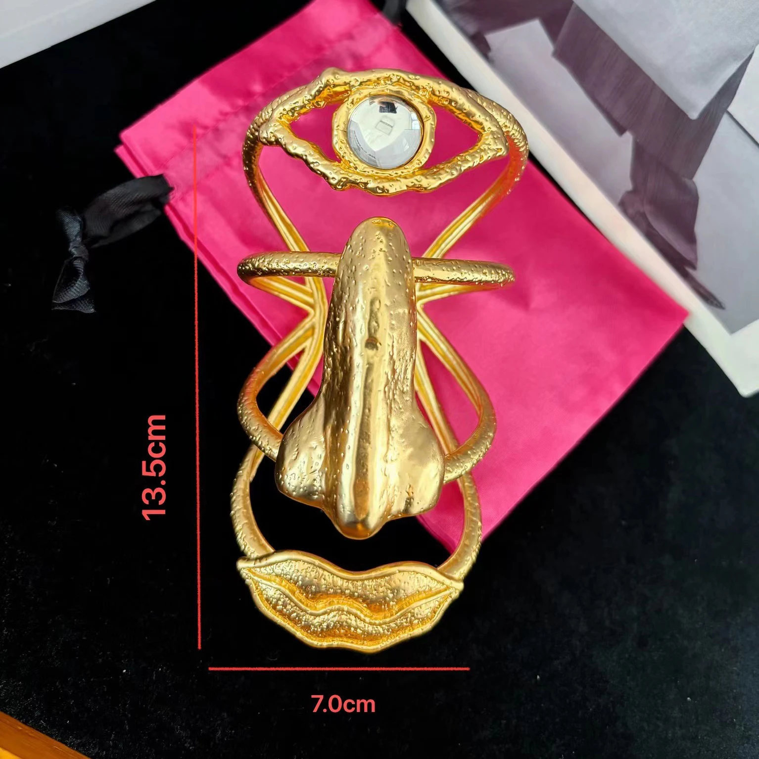 Fashion Europe America Exaggerated Facial Features Large Bracelet Women Designer Luxury Jewelry Accessories