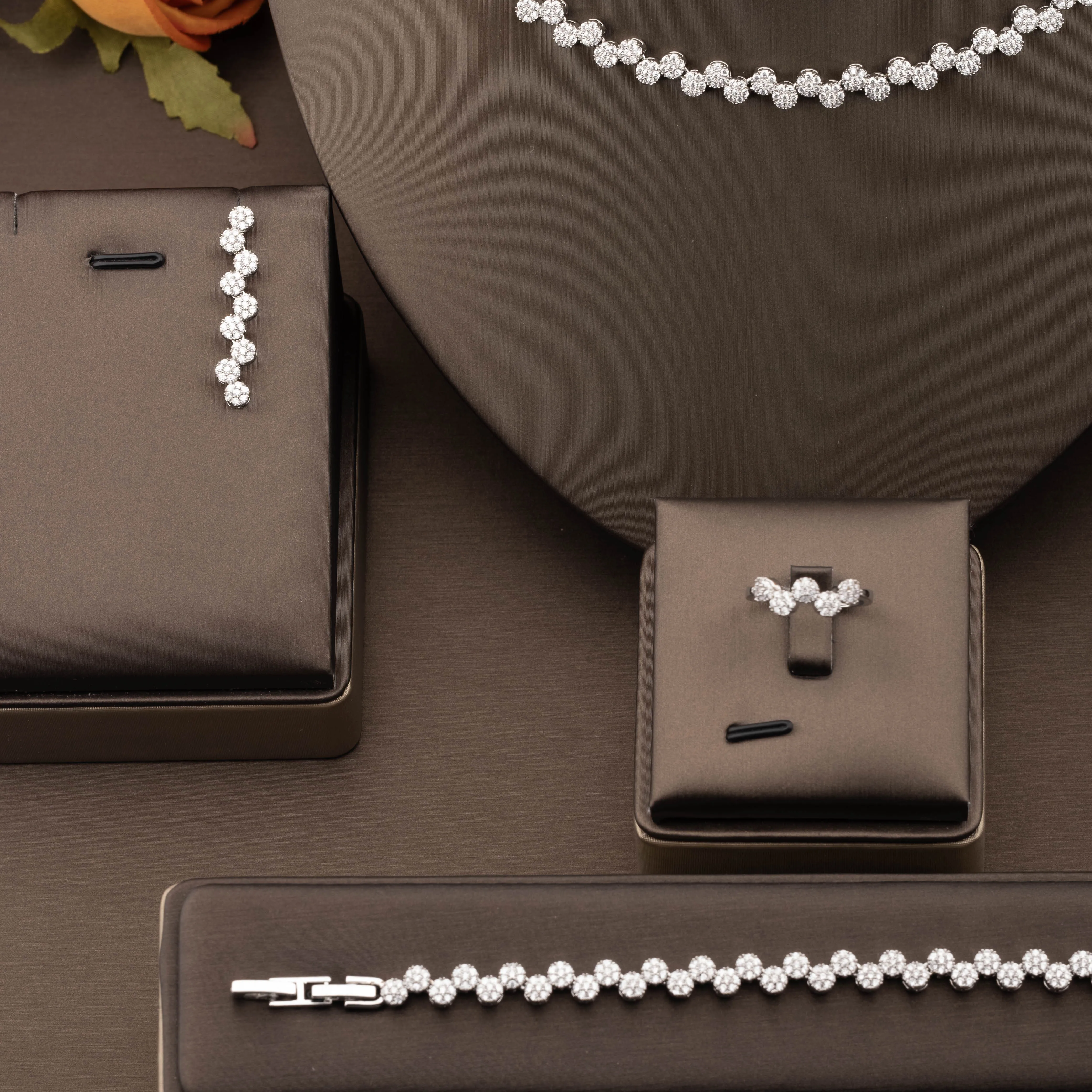 1 set of luxurious and elegant jewelry set with sparkling cubic zirconia small round beads, suitable for women to wear at daily banquets. Gift box not included