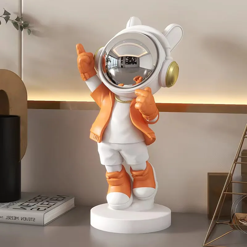 

Creative Home Decorations Space Heart Astronaut Desktop Small Ornaments Festival housewarming Decoration Gift Ornaments
