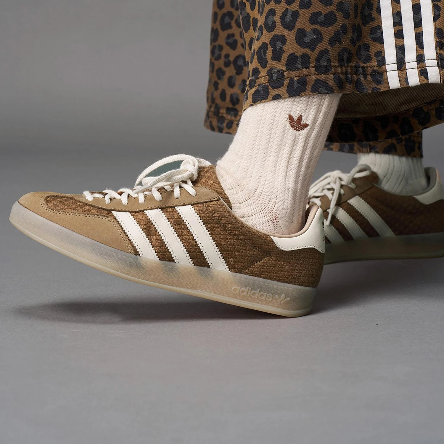 

Adidas genuine Superstar Unisex Laced Semi-Transparent Outsole Slip-On Shoes JR8851