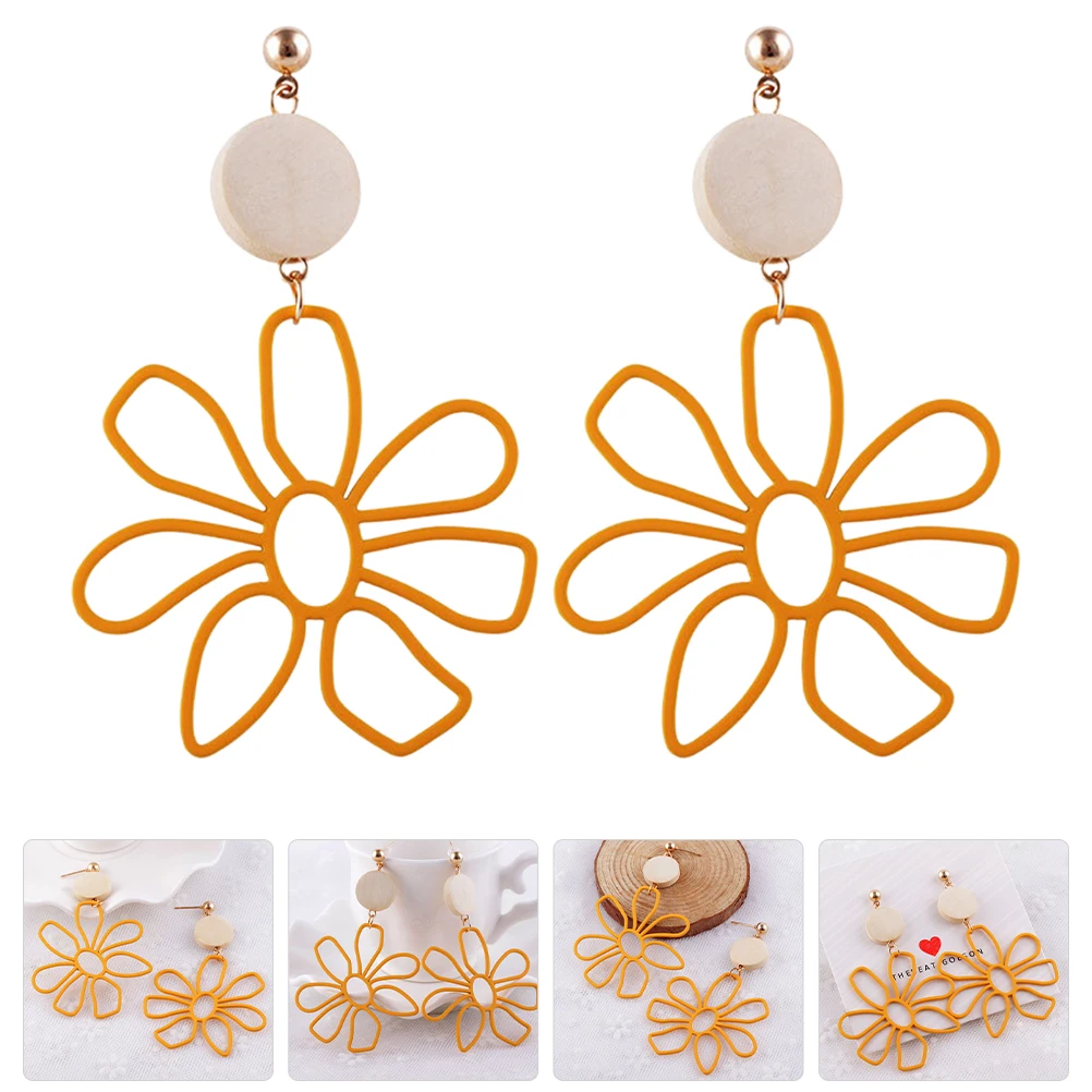 

Wooden Flower Earrings For Women Dangle Floral Statement Lightweight Trendy Spring Summer Stylish Pendant Drop Dangly Hanging