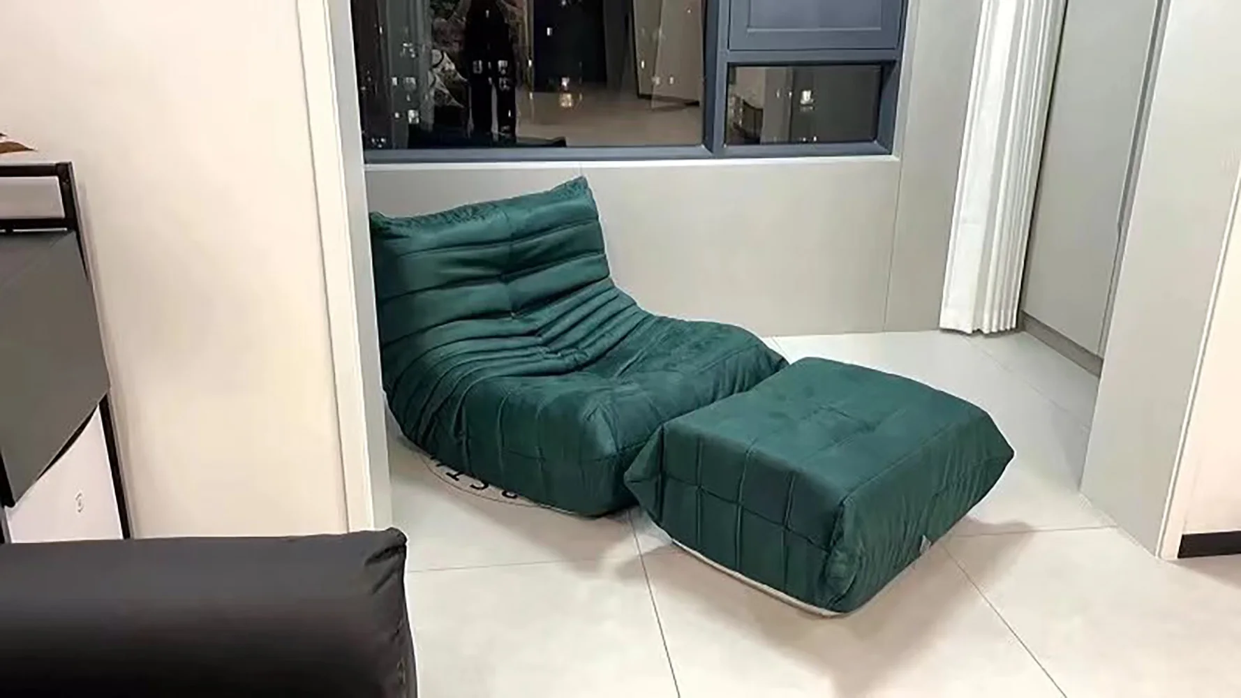 

With pedals Caterpillar lazy sofa Internet celebrity sofa leisure chair bedroom living room small apartment single sofa light