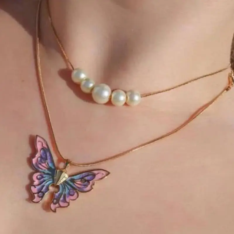 Boho Gold Color Cute Butterfly Pendant Necklace Female Retro Simple Imitation Pearl Clavicle Necklaces Girl Couple Jewelry Gift