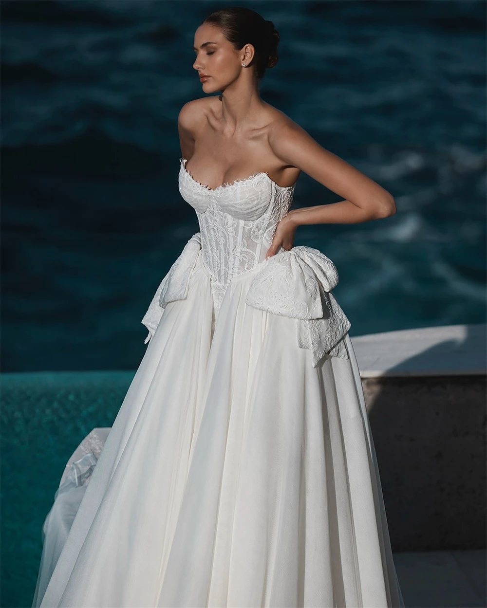 Personalizado elegante branco organza vestido de casamento formal querida sem mangas vestidos de noiva macio a linha tribunal trem robe de mariée