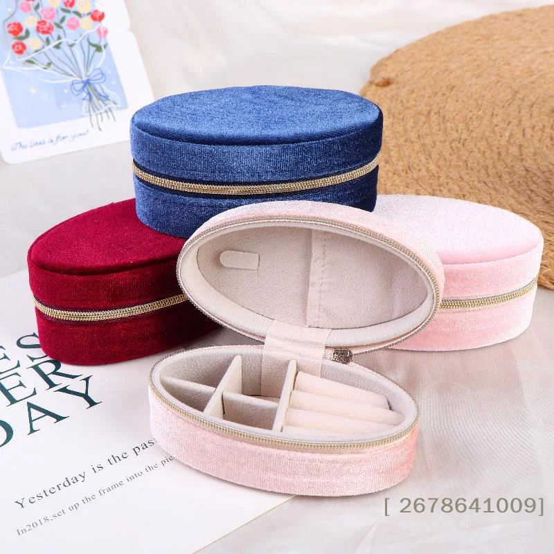 Retro Oval Velvet Mini Portable Jewelry Box For Rings Earrings Bracelets Necklaces Zipper Jewelry Box