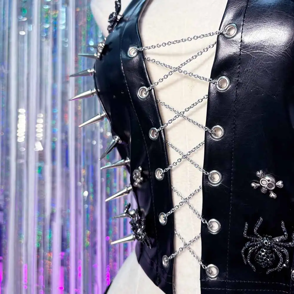 Women's Y2K Goth Top Emo Clothing Gothic Boho Tank Top with Spikes Punk Rock Style for Teens Rave Festival Bra Grunge T-Shirt