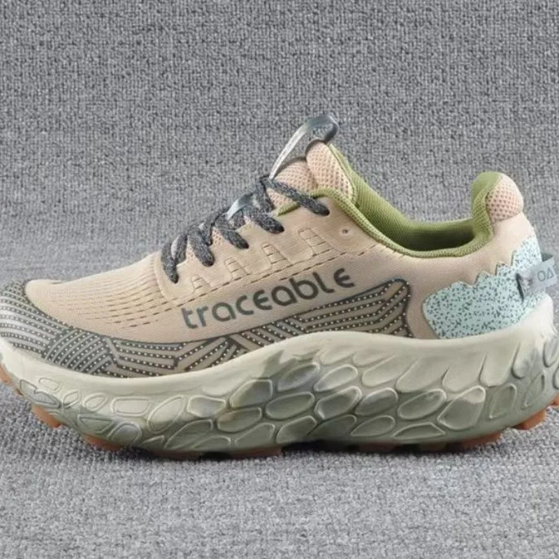 Couple Running Shoes of The Same Style Thick-soled Non-slip Outdoor Off-road Running Shoes New Sports Shoes in Autumn and Winter