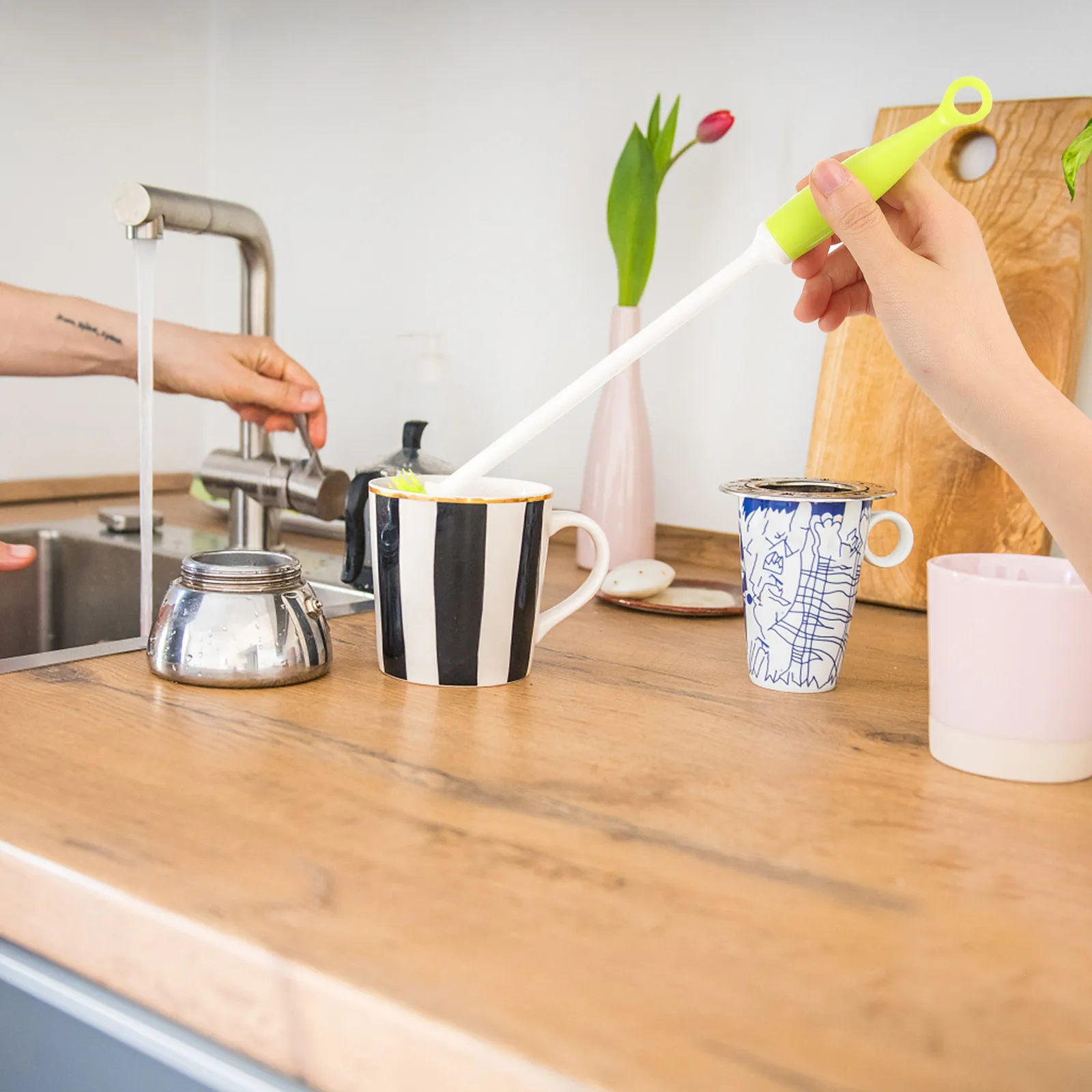 

Премиальная силиконовая щетка для бутылочек с удлиненной ручкой, глубокая чистящая щетка для бутылочек с узким горлышком, детских бутылочек для кормления, бутылок для воды