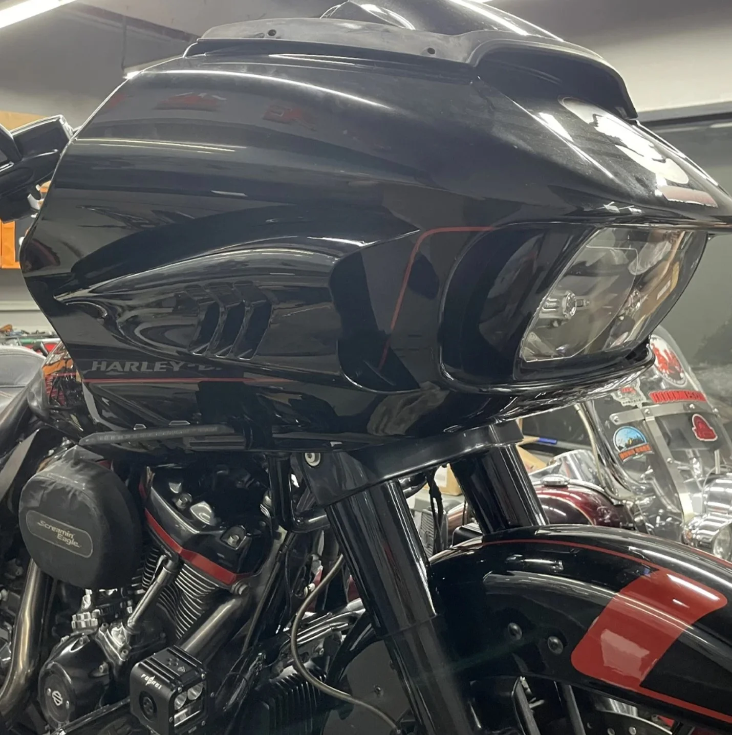 Dla Harley Road Glide Custom Limited Ultra FLTRU specjalna dekoracyjna osłona akcesoria motocyklowe boczne owiewki deflektora powietrza