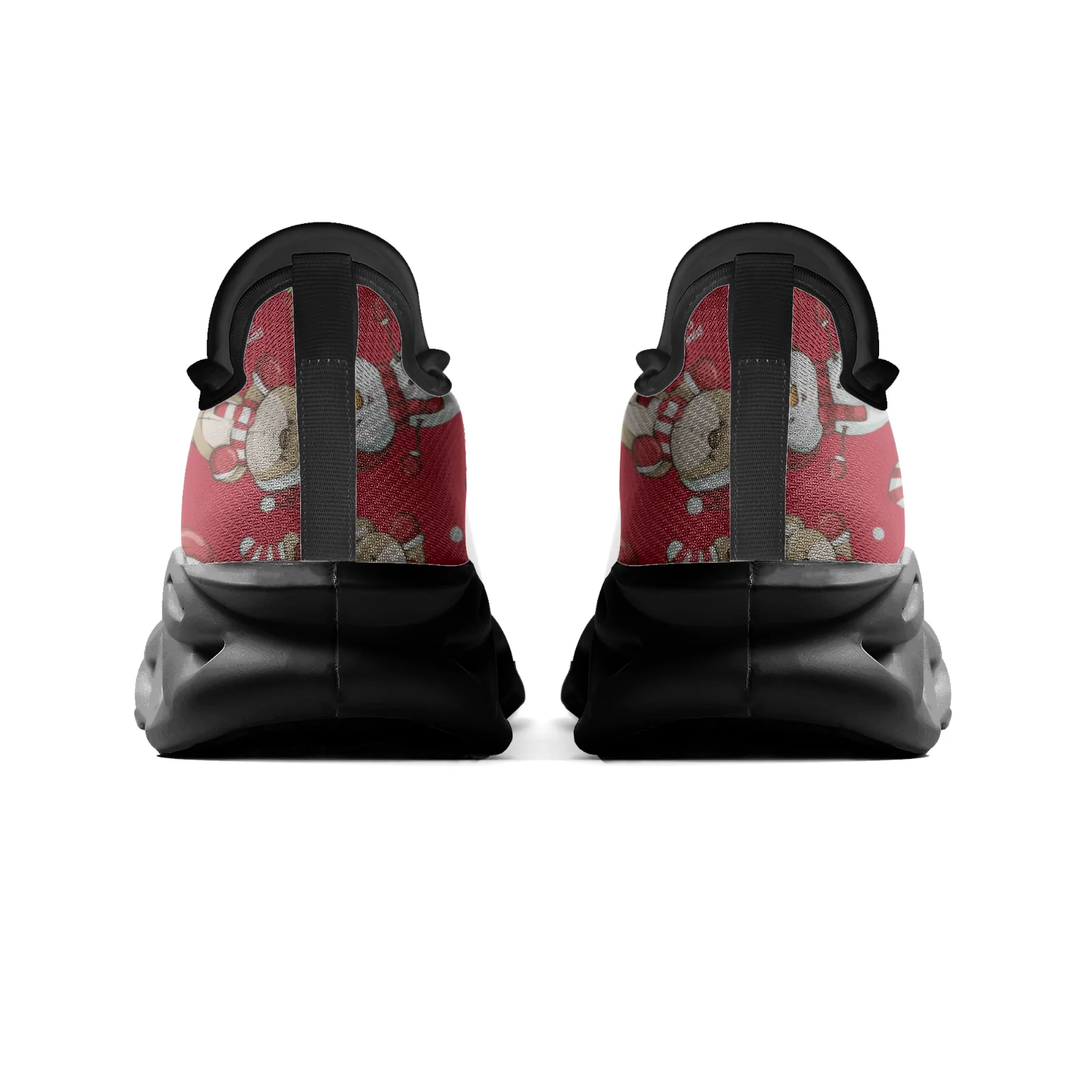 Las zapatillas informales con estampado de osos navideños funcionan con una parte superior de malla liviana y son adecuadas tanto para hombres como para mujeres.