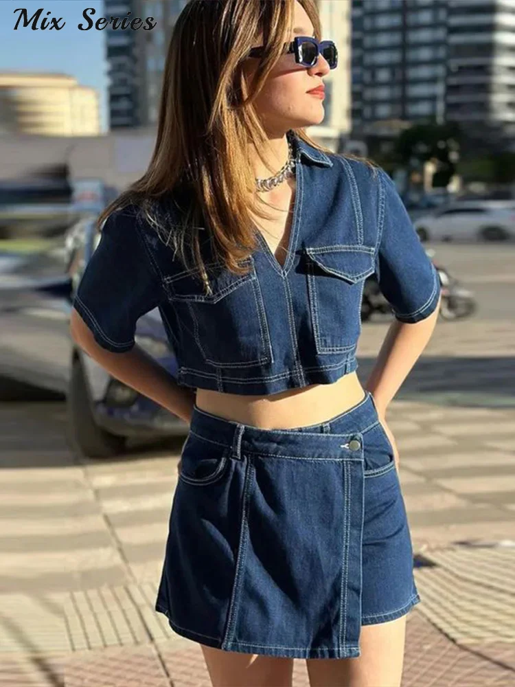 طقم تنورة نسائية من قماش الدنيم أنيق بأكمام قصيرة وفضفاض عالي الخصر وحزمة الورك تنانير بدلة نسائية لصيف 2025 ملابس خروج نسائية