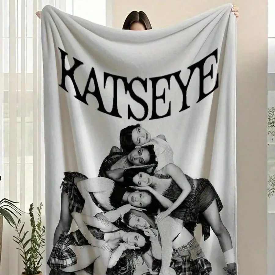 1pc Katseye Fan Flannel Blanket, 2D Flat Print, Ultra Soft Warm All-Season Throw, Global Girl Group Design for Bedroom & Living