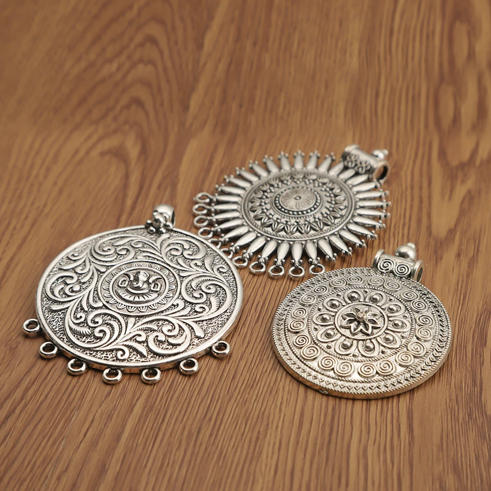 2Pcs/lot Tibetan Silver Large Boho Flower Round Medallion Circles Charms Pendants for Necklace DIY Jewelry Making Findings