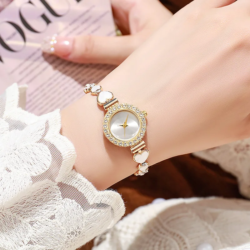Women's Quartz Watch High End Vintage Style Ladies Wristwatch Delicate Refined Design Unique Adjustable Female Elegant Timepiece
